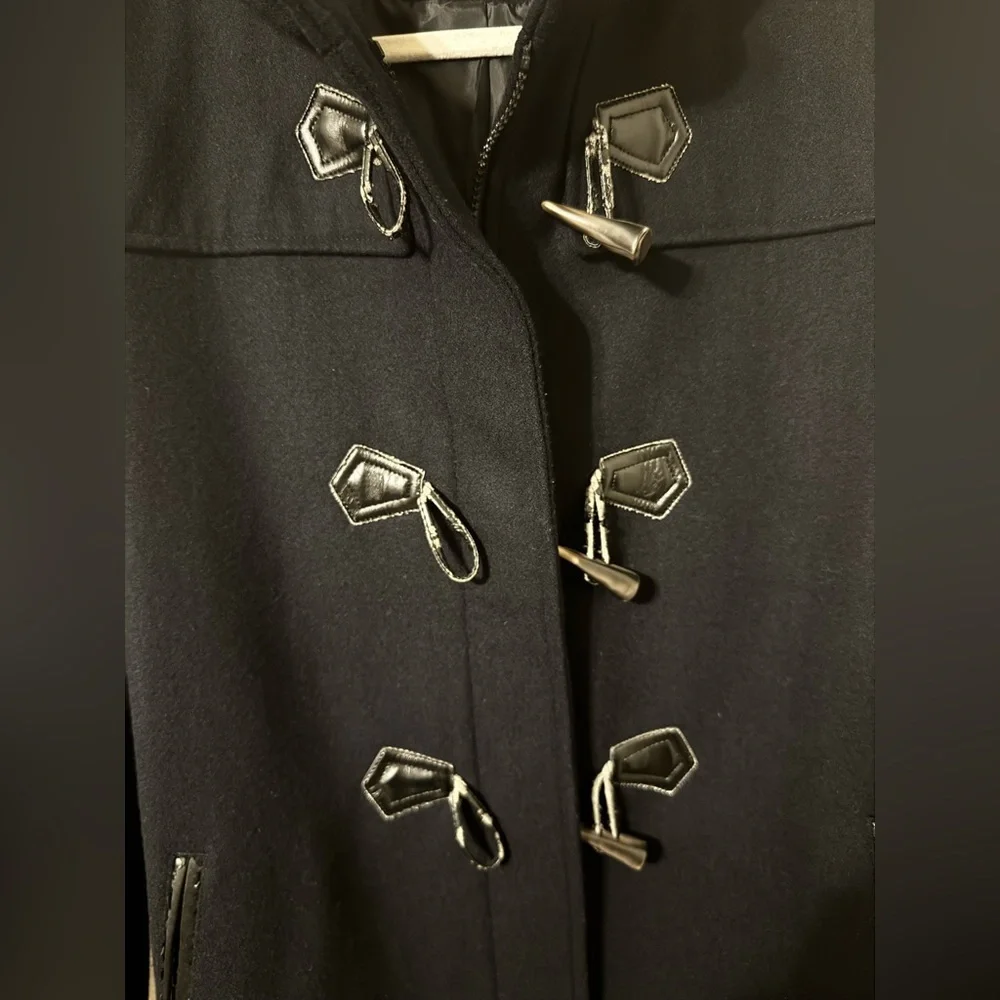 Liz Claiborne Black Peacoat with Toggle, Hood and Zipper - Picture 3 of 10